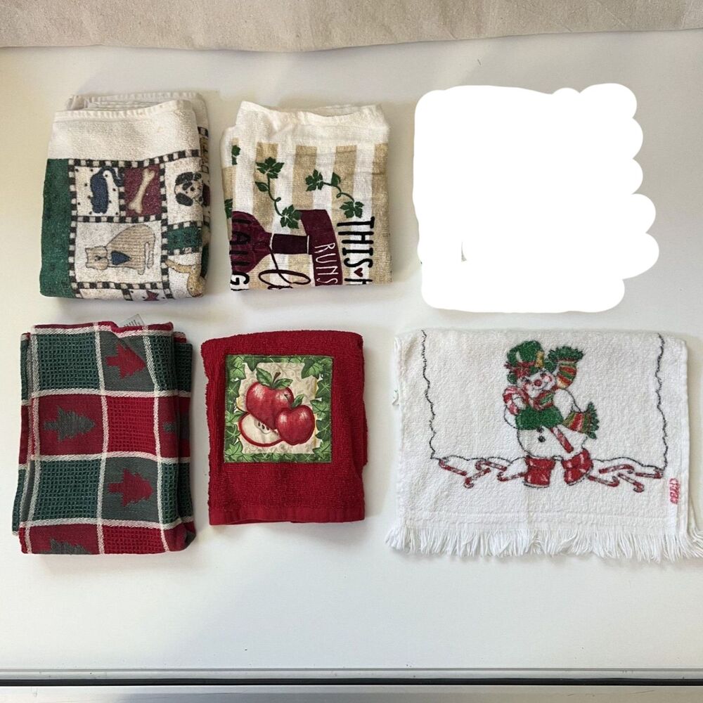5 Vintage 1980s Christmas Kitchen Towels Santa Trees Reindeer Wine Lot Bundle
